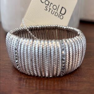 Carol D Studio Chunky Silvertone w/clear rhinestones stretch dressy,shiny